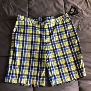 Men’s Slazenger plaid golf shorts